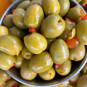 Gordal rellena de pimiento